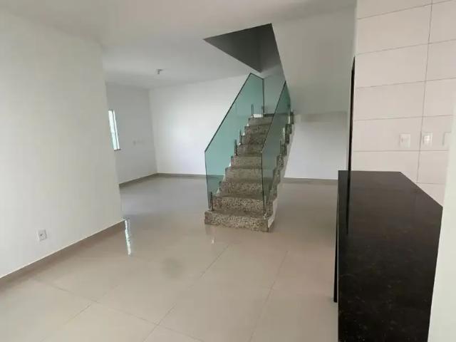 Casa / Sobrado em Condomínio para Locação em São Luís/MA Alto do Calhau 3 Quartos