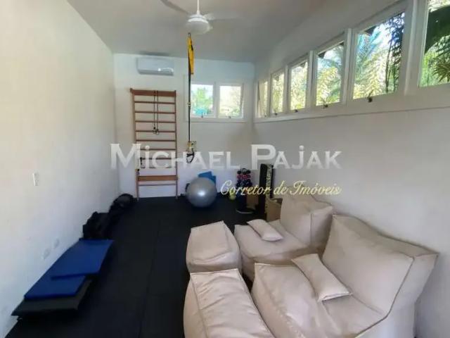 Casa / Sobrado em Condomínio para Locação em São Sebastião/SP Baleia 4 Quartos