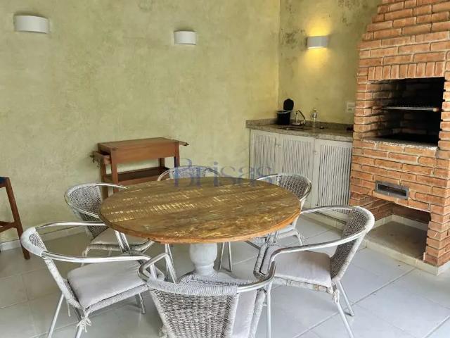 Casa / Sobrado em Condomínio para Locação em São Sebastião/SP Barra do Sahy 4 Quartos