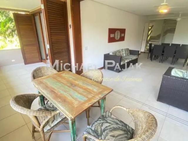 Casa / Sobrado em Condomínio para Locação em São Sebastião/SP Camburi 4 Quartos