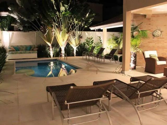 Casa / Sobrado em Condomínio para Locação em São Sebastião/SP Maresias 6 Quartos
