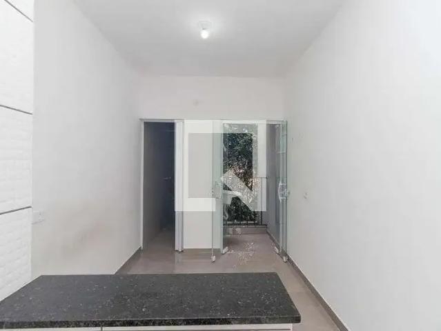 Casa / Sobrado em Condomínio para Locação em São Paulo/SP Vila Constança 1 Quartos