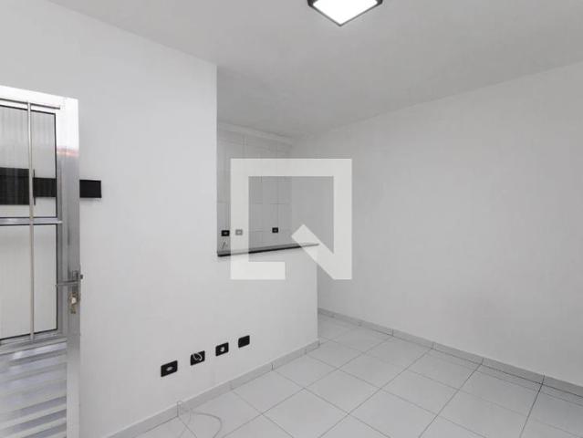 Casa / Sobrado em Condomínio para Locação em São Paulo/SP Vila Constança 1 Quartos