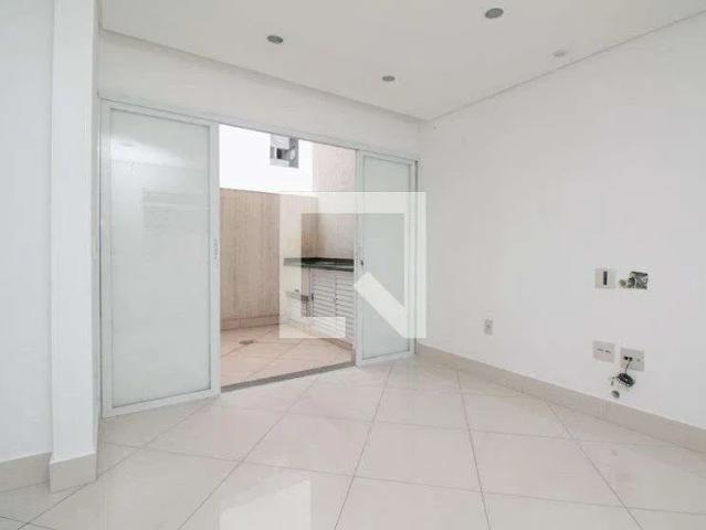 Casa / Sobrado em Condomínio para Locação em São Paulo/SP Vila Esperança 3 Quartos