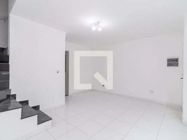 Casa / Sobrado em Condomínio para Locação em São Paulo/SP Vila Guilhermina 3 Quartos