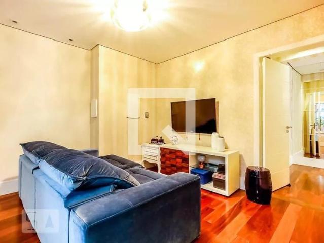 Casa / Sobrado em Condomínio para Locação em São Paulo/SP Vila Irmãos Arnoni 4 Quartos