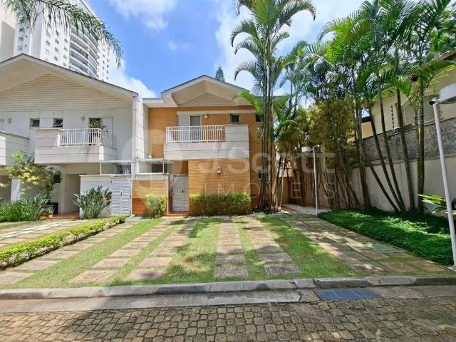 Casa / Sobrado em Condomínio para Locação em São Paulo/SP Vila Sofia 4 Quartos