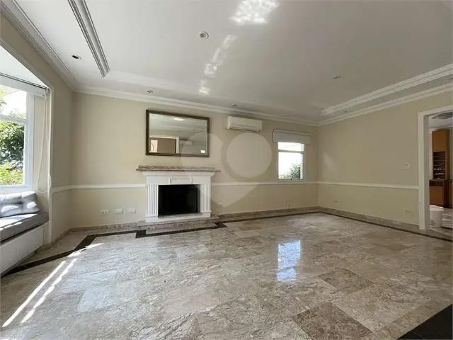 Casa / Sobrado em Condomínio para Locação em São Paulo/SP Alto da Boa Vista 4 Quartos