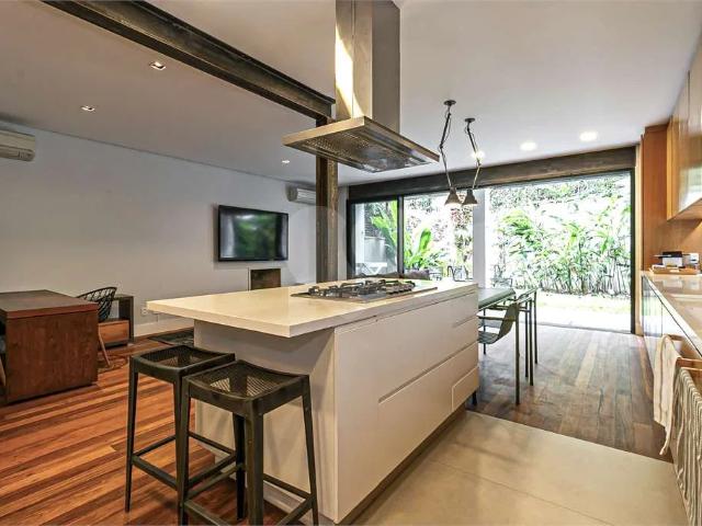 Casa / Sobrado em Condomínio para Locação em São Paulo/SP Alto da Boa Vista 3 Quartos