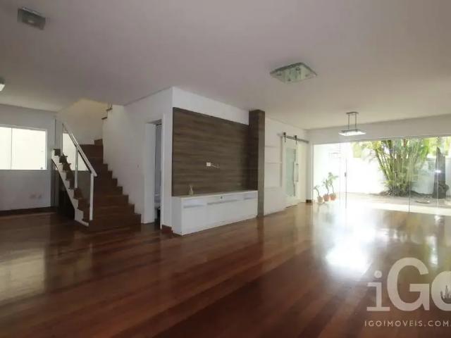 Casa / Sobrado em Condomínio para Locação em São Paulo/SP Chácara Monte Alegre 4 Quartos
