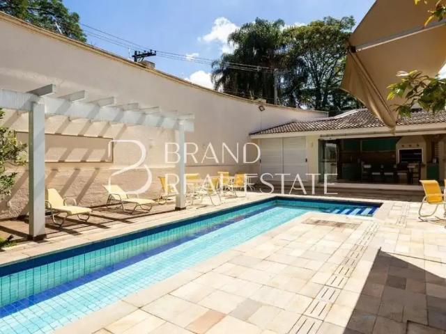 Casa / Sobrado em Condomínio para Locação em São Paulo/SP Chácara Monte Alegre 5 Quartos