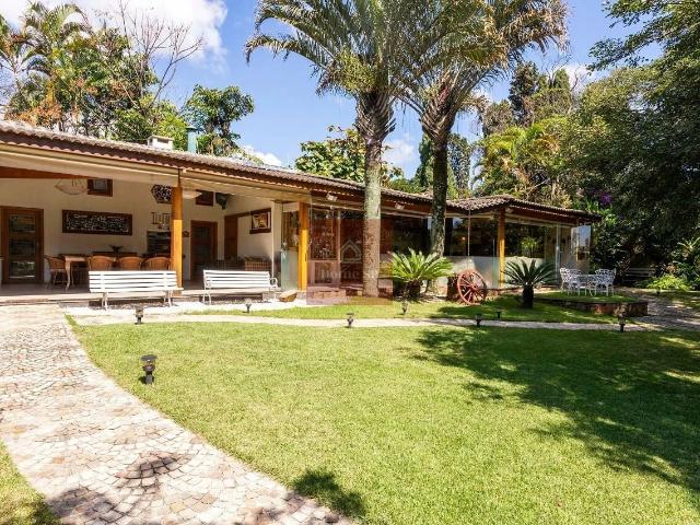 Casa / Sobrado em Condomínio para Locação em São Paulo/SP Chácara Monte Alegre 6 Quartos