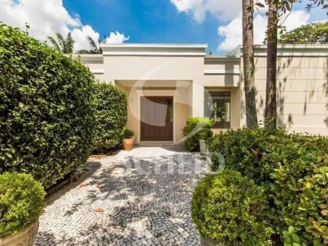 Casa / Sobrado em Condomínio para Locação em São Paulo/SP Chácara Flora 4 Quartos