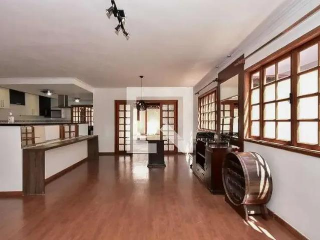 Casa / Sobrado em Condomínio para Locação em São Paulo/SP Jardim Catanduva 4 Quartos
