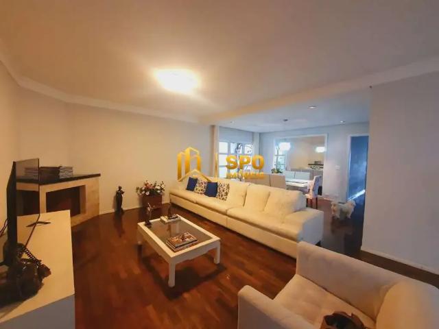 Casa / Sobrado em Condomínio para Locação em São Paulo/SP Jardim Campo Grande 3 Quartos