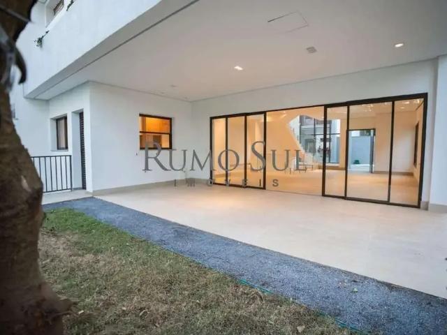 Casa / Sobrado em Condomínio para Locação em São Paulo/SP Jardim dos Estados 4 Quartos