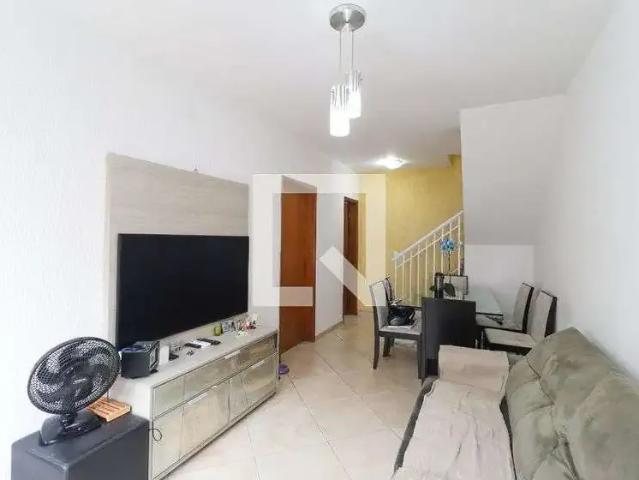 Casa / Sobrado em Condomínio para Locação em São Paulo/SP Jardim Daysy 3 Quartos