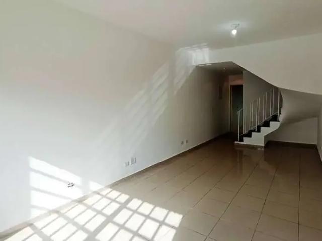 Casa / Sobrado em Condomínio para Locação em São Paulo/SP Jardim Pinheiros 3 Quartos