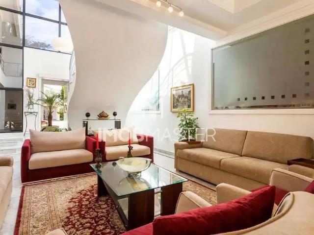 Casa / Sobrado em Condomínio para Locação em São Paulo/SP Santo Amaro 6 Quartos