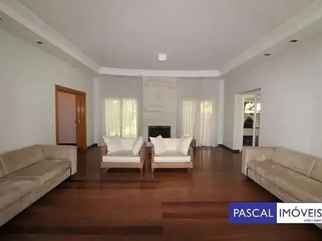 Casa / Sobrado em Condomínio para Locação em São Paulo/SP Super Quadra Morumbi 4 Quartos