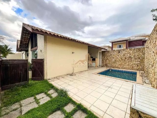 Casa / Sobrado em Condomínio para Locação em São Pedro da Aldeia/RJ Nova São Pedro 3 Quartos