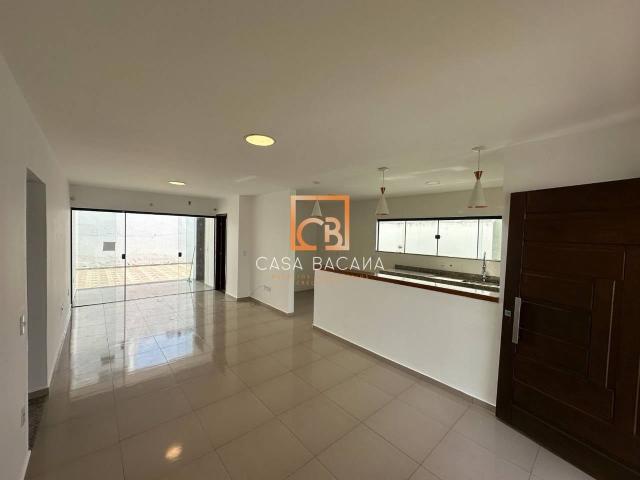 Casa / Sobrado em Condomínio para Locação em São Pedro da Aldeia/RJ Nova São Pedro 3 Quartos