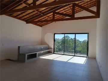 Casa / Sobrado em Condomínio para Locação em São Roque/SP Taipas De Pedras Mailasqui 3 Quartos