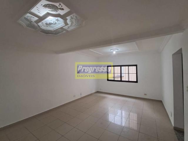Casa / Sobrado em Condomínio para Locação em São Vicente/SP Centro 3 Quartos