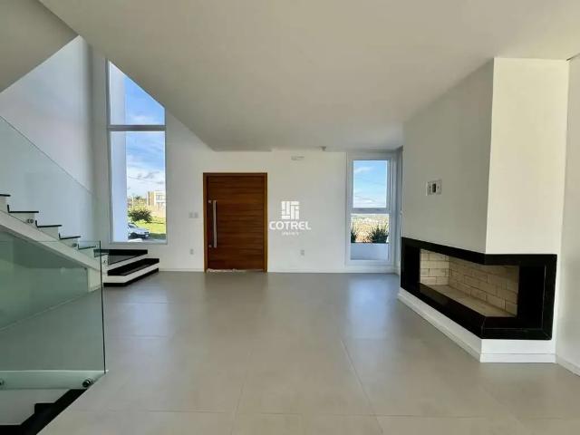 Casa / Sobrado em Condomínio para Locação em Santa Maria/RS Tomazetti 3 Quartos