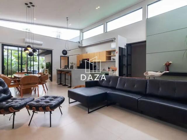 Casa / Sobrado em Condomínio para Locação em Santana de Parnaíba/SP Colinas da Anhangüera 3 Quartos