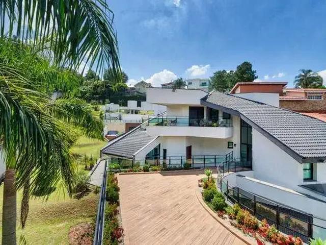 Casa / Sobrado em Condomínio para Locação em Santana de Parnaíba/SP Alphaville 4 Quartos