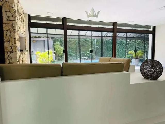 Casa / Sobrado em Condomínio para Locação em Santana de Parnaíba/SP Alphaville 4 Quartos