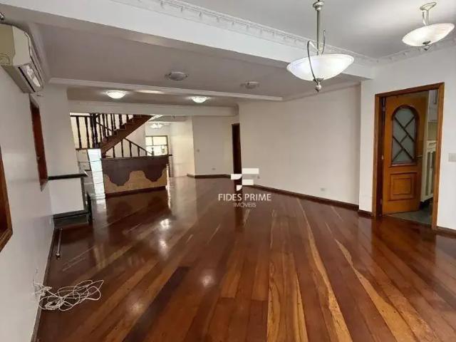 Casa / Sobrado em Condomínio para Locação em Santana de Parnaíba/SP Alphaville 4 Quartos