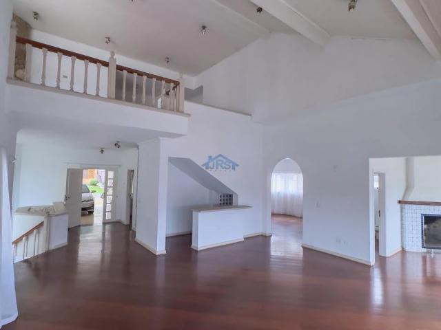 Casa / Sobrado em Condomínio para Locação em Santana de Parnaíba/SP Alphaville 4 Quartos