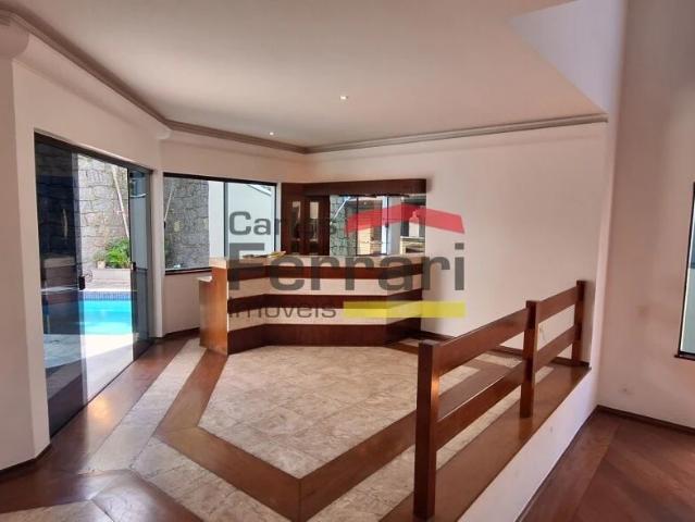 Casa / Sobrado em Condomínio para Locação em Santana de Parnaíba/SP Alphaville 4 Quartos