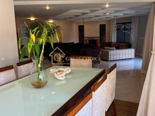 Casa / Sobrado em Condomínio para Locação em Santana de Parnaíba/SP Alphaville 4 Quartos