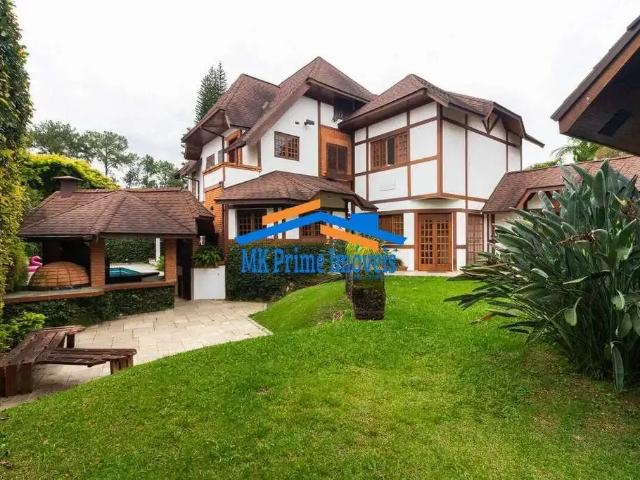 Casa / Sobrado em Condomínio para Locação em Santana de Parnaíba/SP Alphaville 4 Quartos