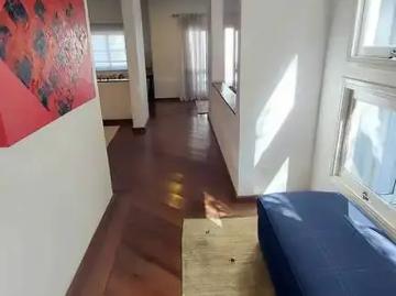 Casa / Sobrado em Condomínio para Locação em Santana de Parnaíba/SP Tamboré 4 Quartos