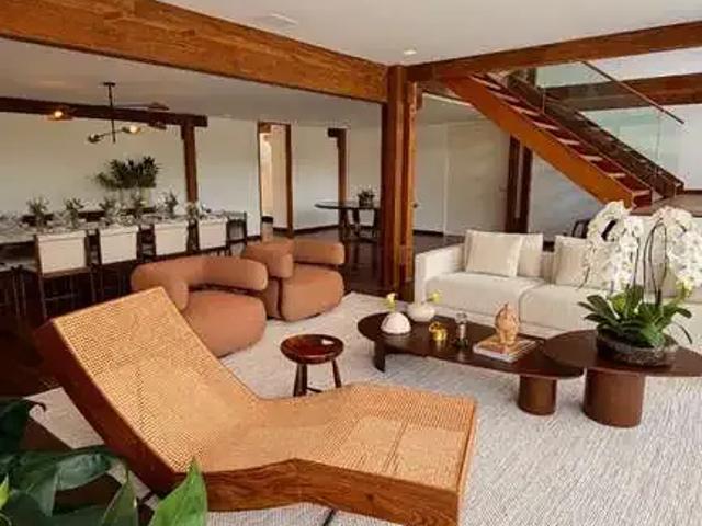 Casa / Sobrado em Condomínio para Locação em Santana de Parnaíba/SP Alphaville 5 Quartos