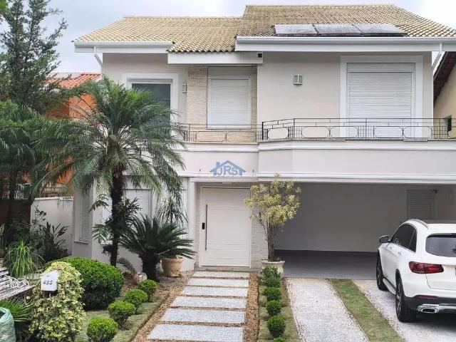 Casa / Sobrado em Condomínio para Locação em Santana de Parnaíba/SP Alphaville 3 Quartos