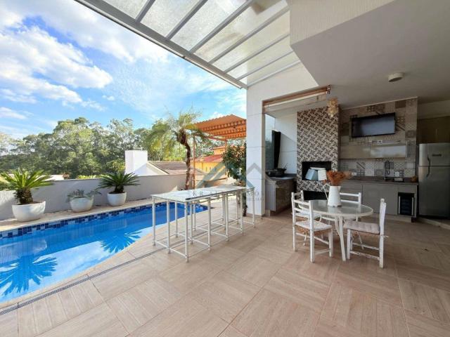 Casa / Sobrado em Condomínio para Locação em Santana de Parnaíba/SP Alphaville Residencial 5 4 Quartos