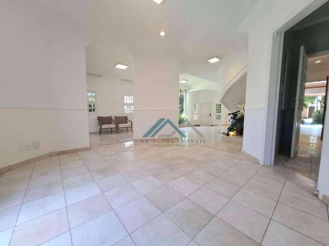 Casa / Sobrado em Condomínio para Locação em Santana de Parnaíba/SP Alphaville Residencial 3 4 Quartos