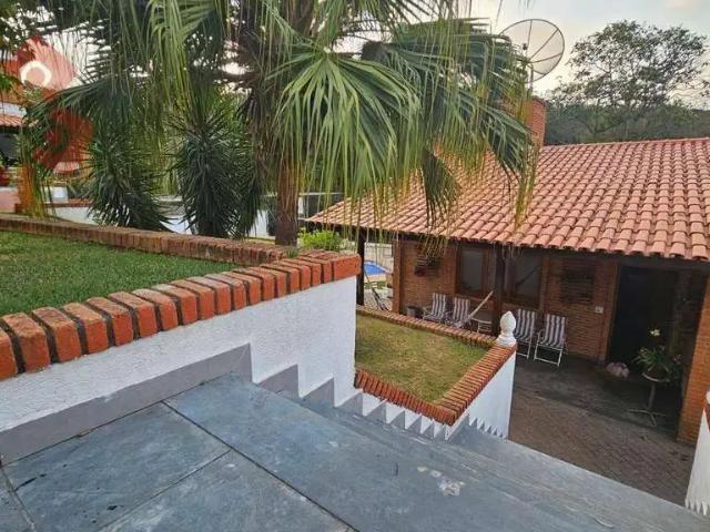 Casa / Sobrado em Condomínio para Locação em Santana de Parnaíba/SP Morada do Sol 3 Quartos