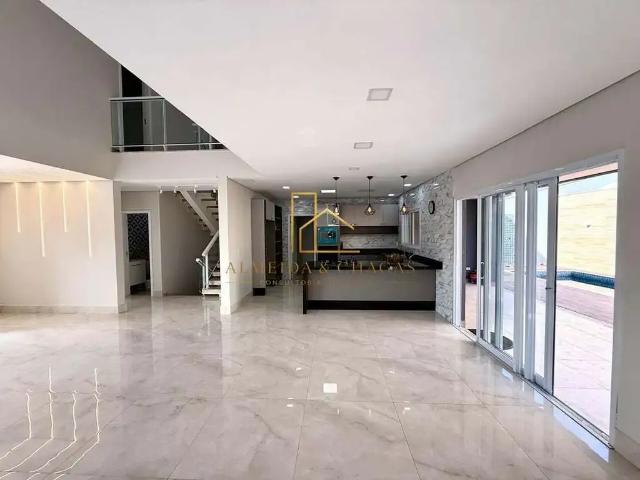Casa / Sobrado em Condomínio para Locação em Santana de Parnaíba/SP Suru 3 Quartos