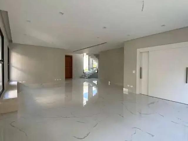 Casa / Sobrado em Condomínio para Locação em Santana de Parnaíba/SP Tamboré 4 Quartos