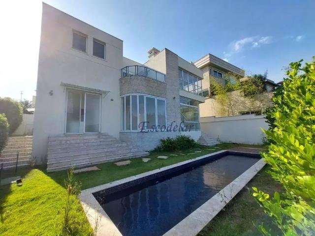 Casa / Sobrado em Condomínio para Locação em Santana de Parnaíba/SP Tamboré 5 Quartos