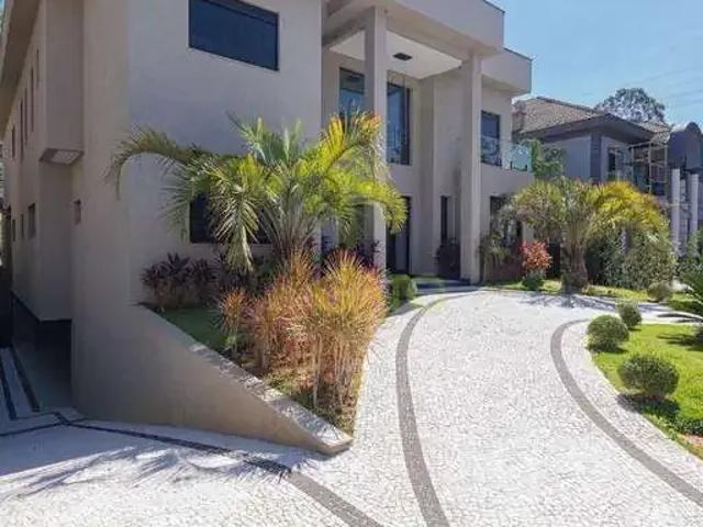 Casa / Sobrado em Condomínio para Locação em Santana de Parnaíba/SP Tamboré 5 Quartos