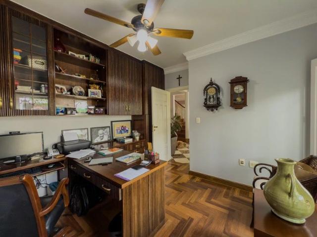 Casa / Sobrado em Condomínio para Locação em Santana de Parnaíba/SP Tamboré 3 Quartos