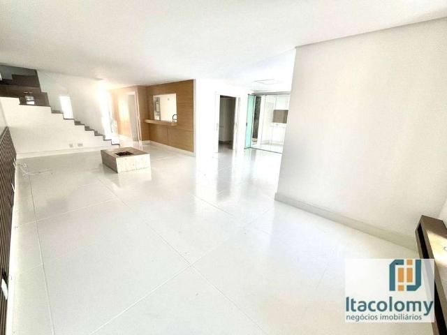 Casa / Sobrado em Condomínio para Locação em Santana de Parnaíba/SP Tamboré 3 Quartos