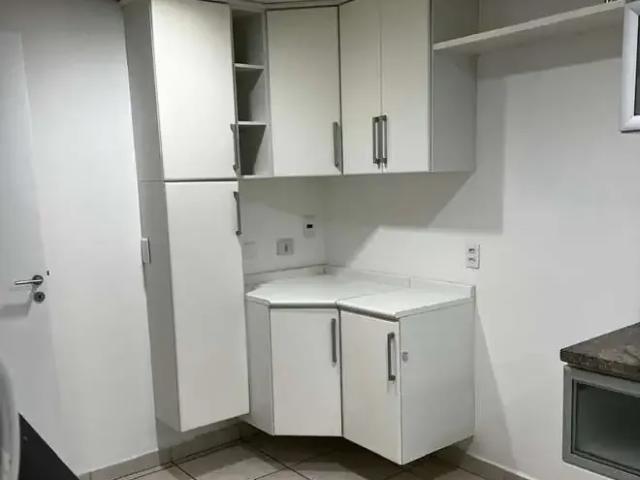 Casa / Sobrado em Condomínio para Locação em Santana de Parnaíba/SP Tamboré 3 Quartos